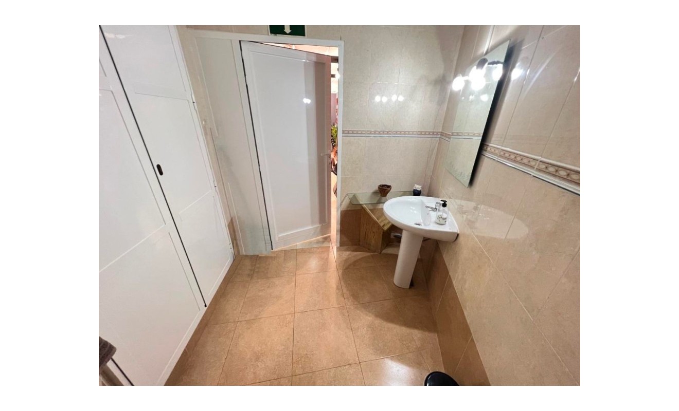 Revente - Commercial - Guardamar del Segura - Guardamar
