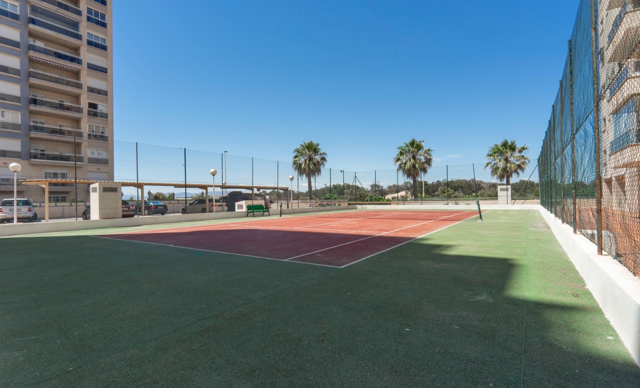 Wederverkoop - Appartement - Guardamar del Segura - Puerto Deportivo