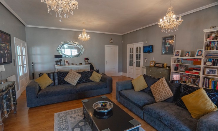 Wederverkoop - Detached villa - Las Heredades - Heredades