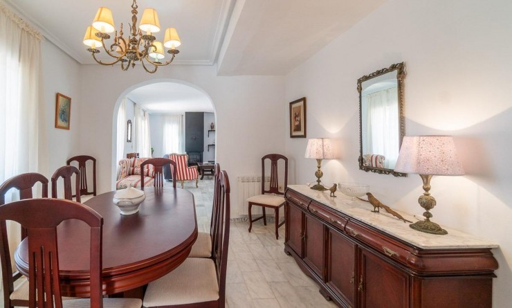 Wederverkoop - Villa - Torrevieja - La Mata