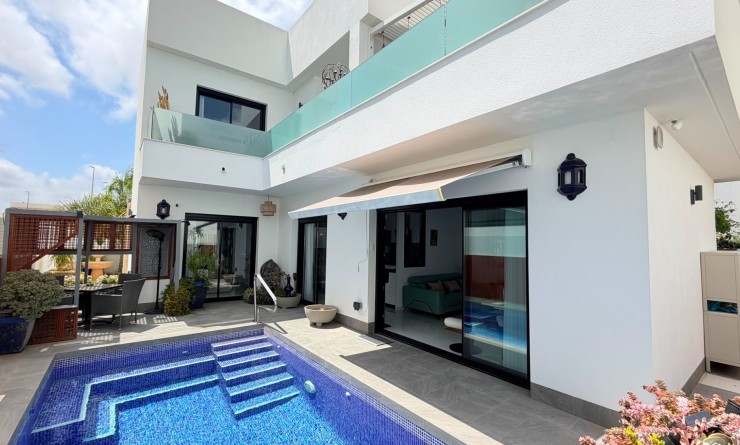 Revente - 4. House - Detached Villa - Los Montesinos - La herrada