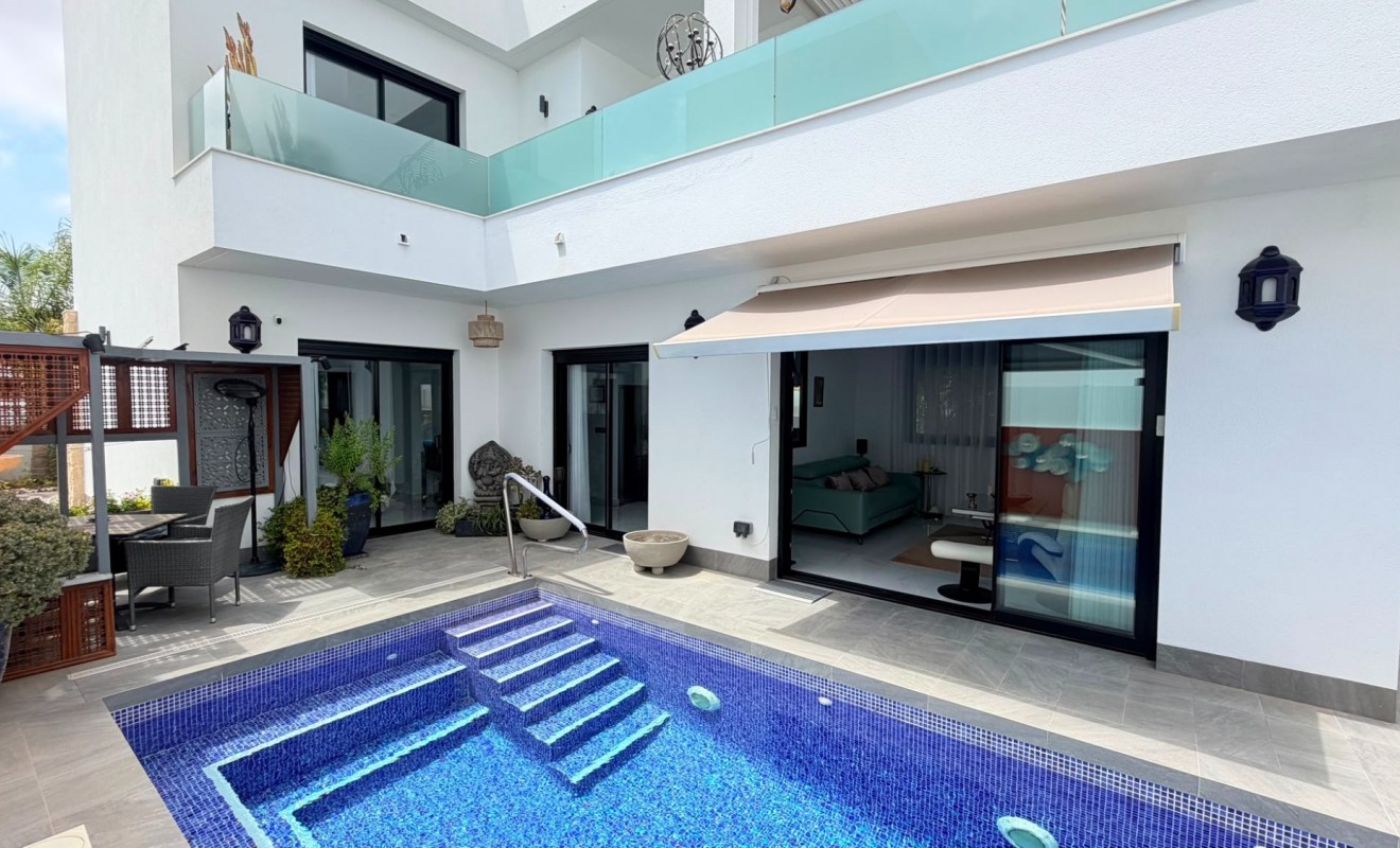 Revente - 4. House - Detached Villa - Los Montesinos - La herrada