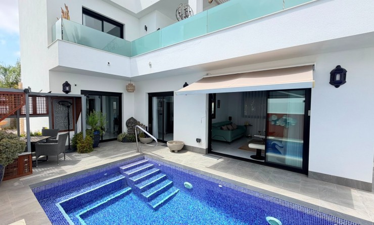 Revente - 4. House - Detached Villa - Los Montesinos - La herrada