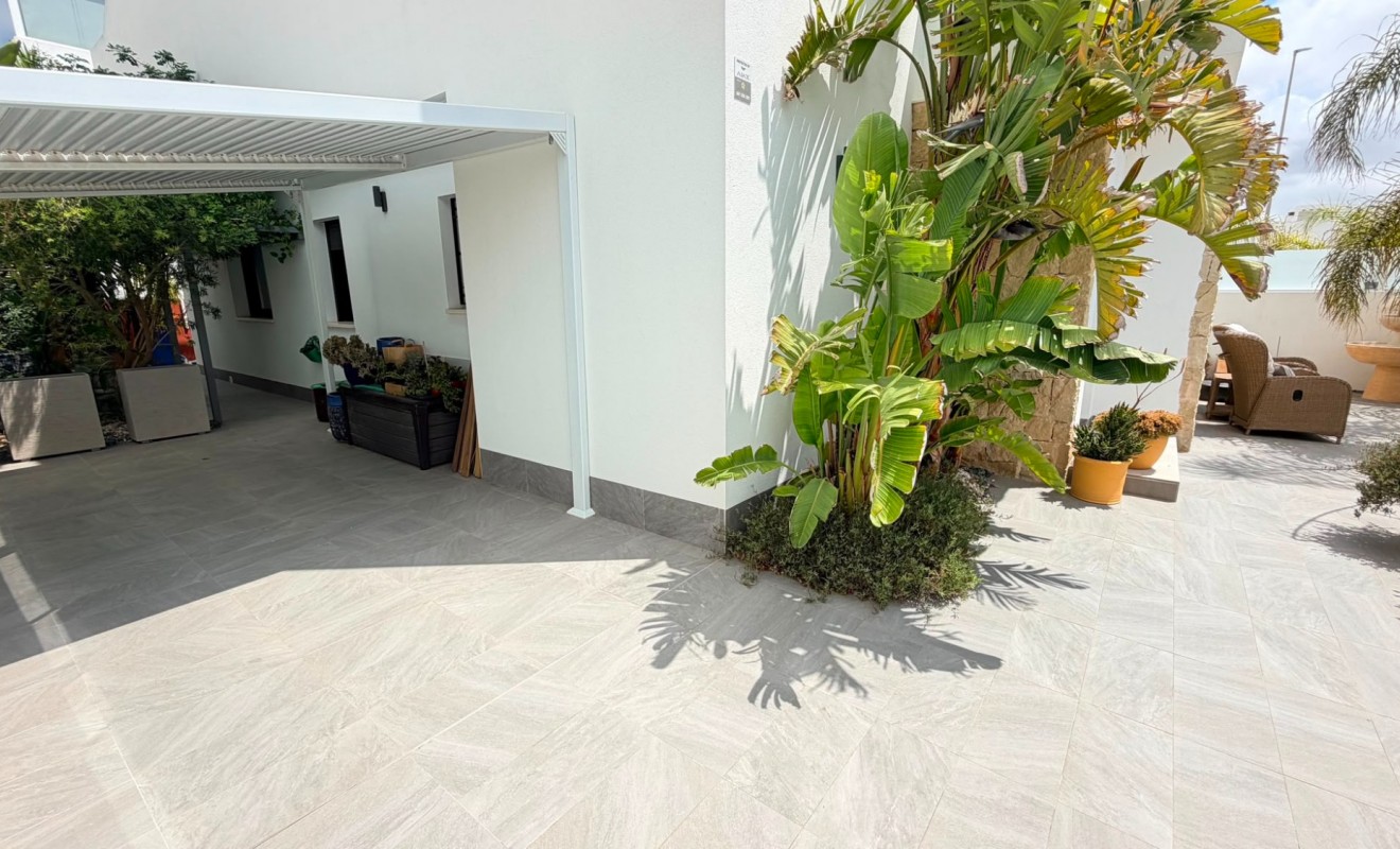 Revente - 4. House - Detached Villa - Los Montesinos - La herrada
