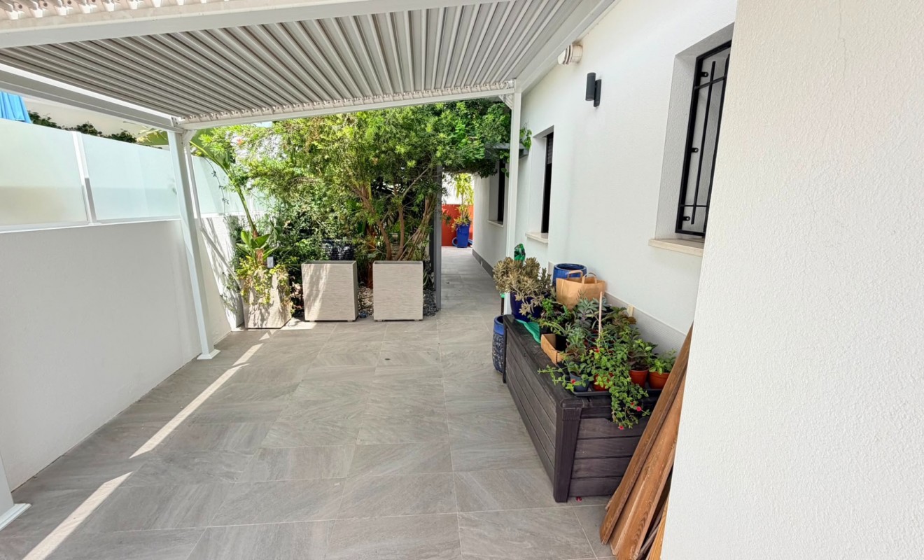 Revente - 4. House - Detached Villa - Los Montesinos - La herrada
