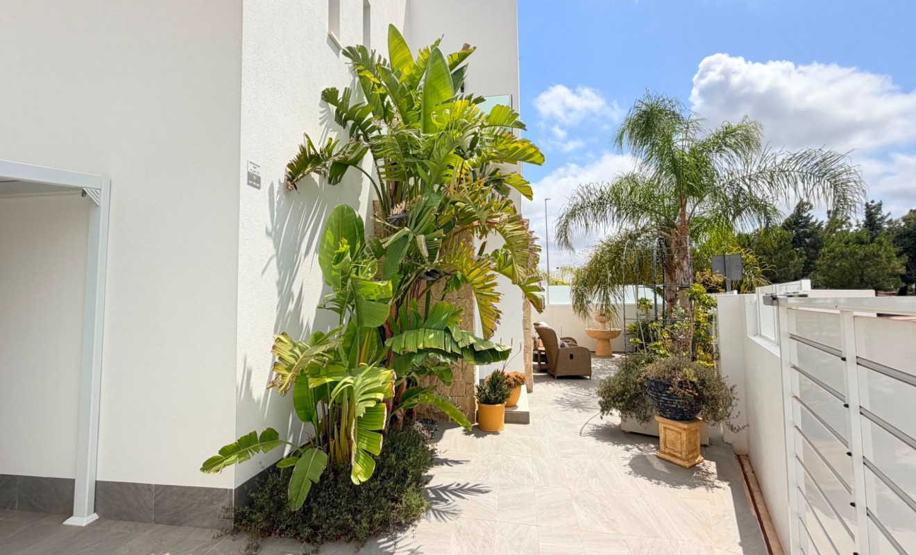 Revente - 4. House - Detached Villa - Los Montesinos - La herrada