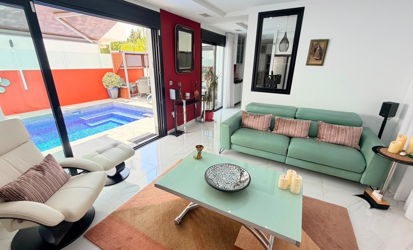 Revente - 4. House - Detached Villa - Los Montesinos - La herrada