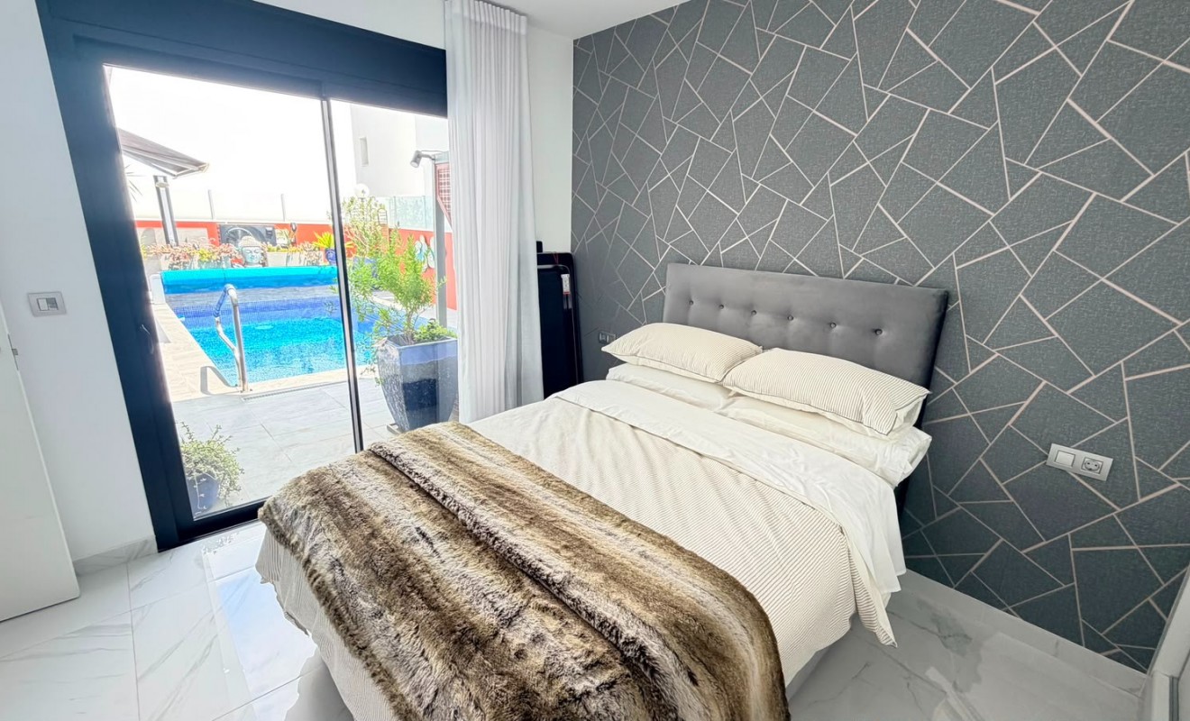 Revente - 4. House - Detached Villa - Los Montesinos - La herrada