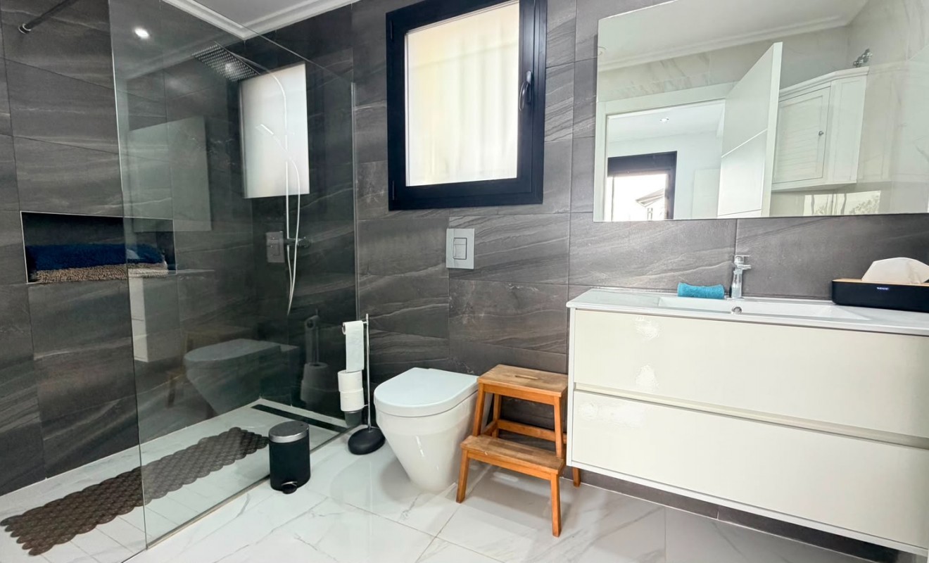 Revente - 4. House - Detached Villa - Los Montesinos - La herrada