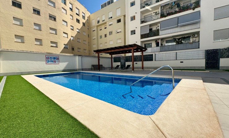 Wederverkoop - Apartment / flat - Denia - Center
