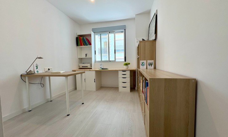 Wederverkoop - Apartment / flat - Denia - Center