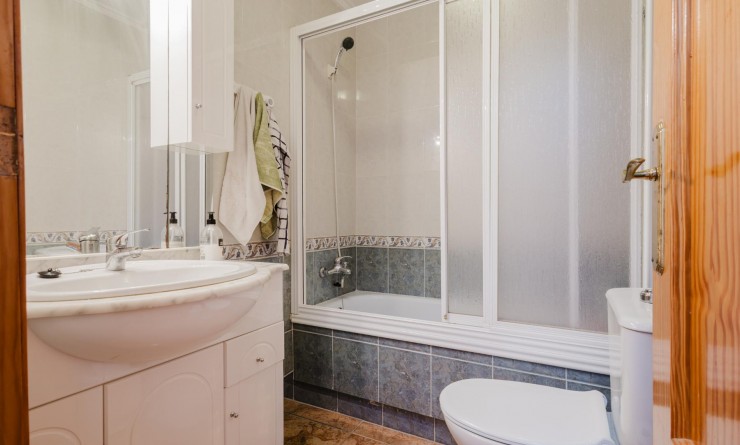 Wederverkoop - Apartamento - Torrevieja - Playa del Acequión