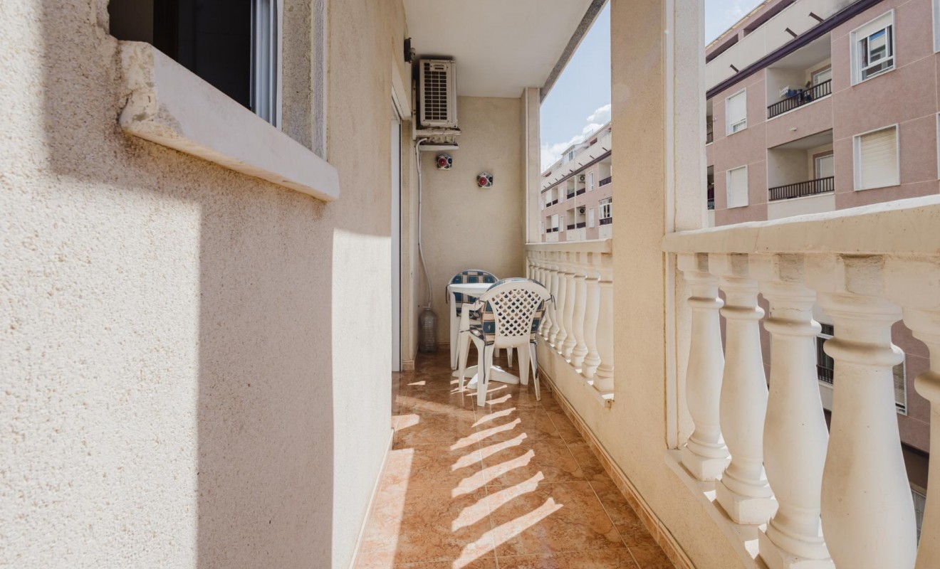 Wederverkoop - Apartamento - Torrevieja - Playa del Acequión