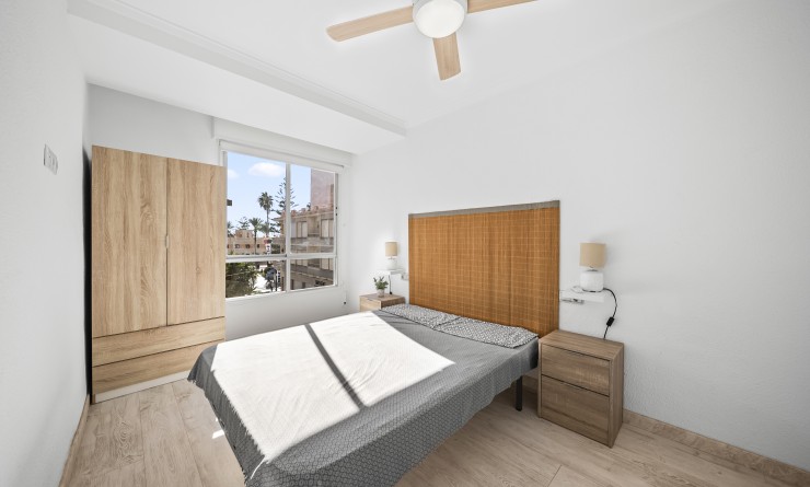 Wederverkoop - Apartamento - Torrevieja - Puerto