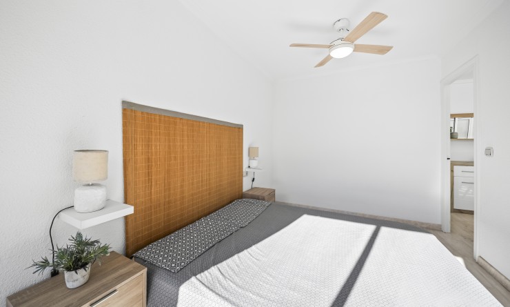 Wederverkoop - Apartamento - Torrevieja - Puerto