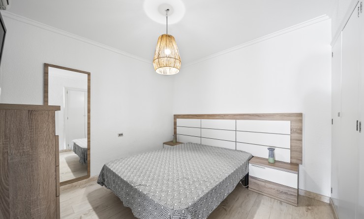 Wederverkoop - Apartamento - Torrevieja - Puerto