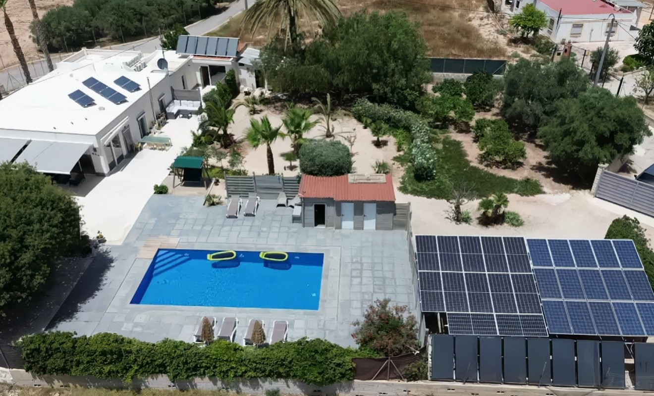 Sale - Detached villa - Crevillente