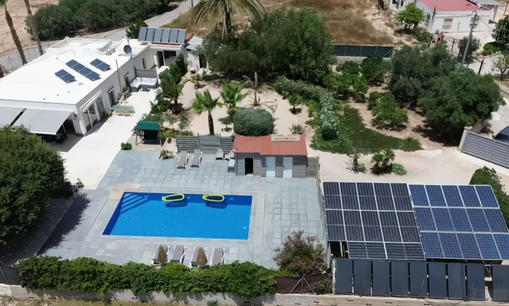 Sale - Detached villa - Crevillente