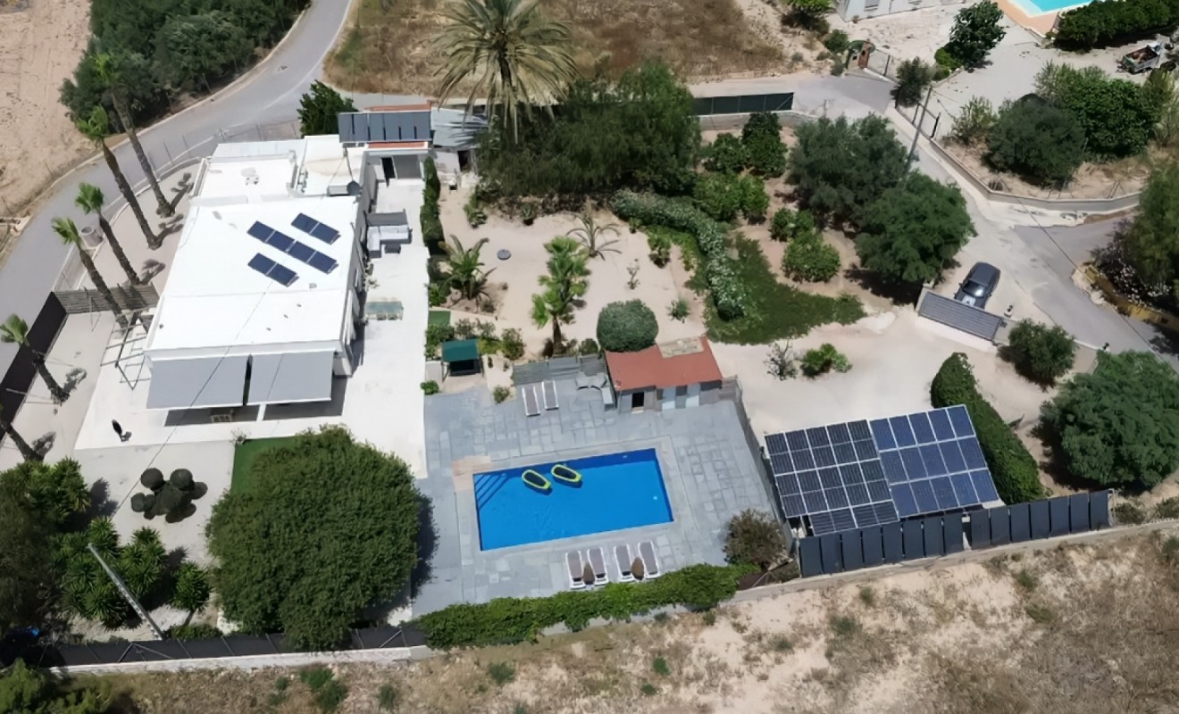 Sale - Detached villa - Crevillente