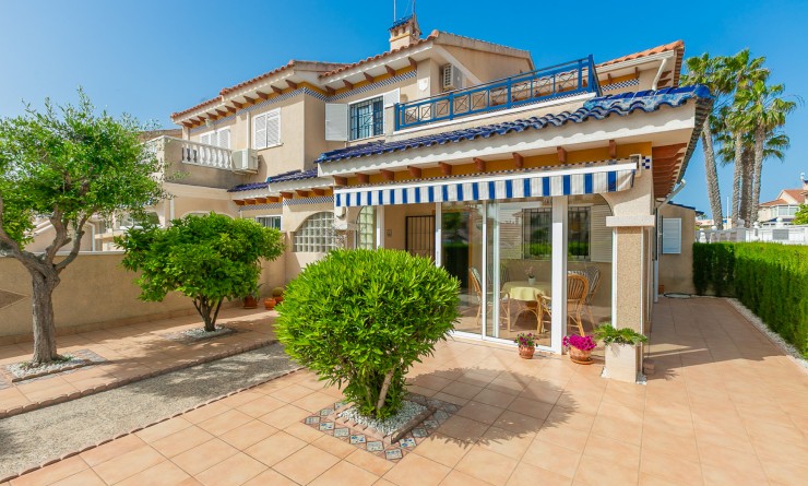 Wederverkoop - Quad House - Playa Flamenca - Zenia Mar