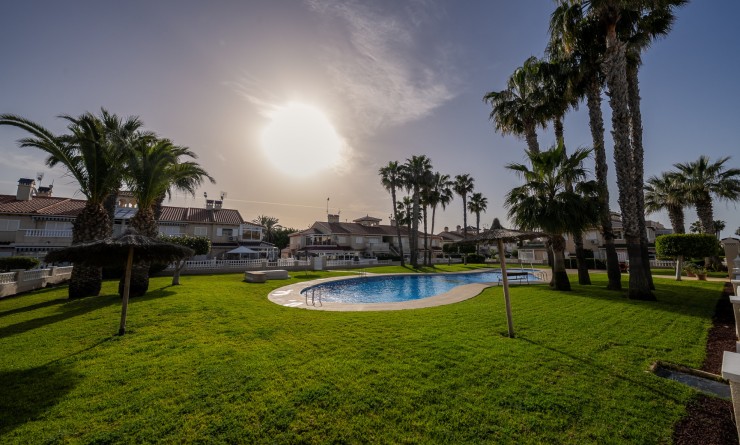 Wederverkoop - Quad House - Playa Flamenca - Zenia Mar