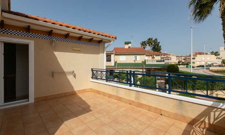Wederverkoop - Quad House - Playa Flamenca - Zenia Mar
