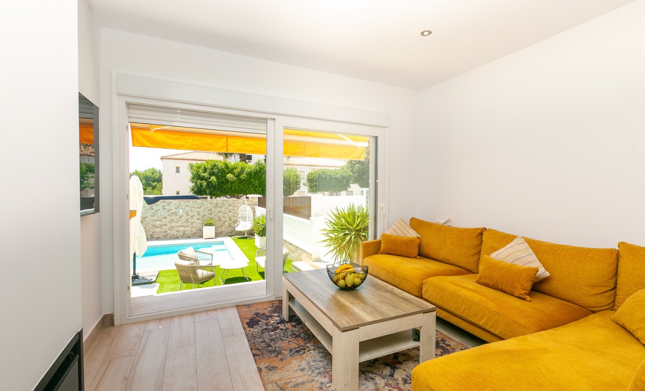 Revente - Semi Detached Villa - Los Dolses