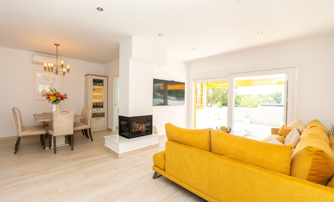 Revente - Semi Detached Villa - Los Dolses