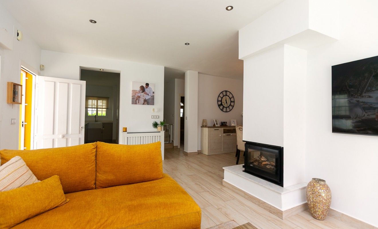 Revente - Semi Detached Villa - Los Dolses