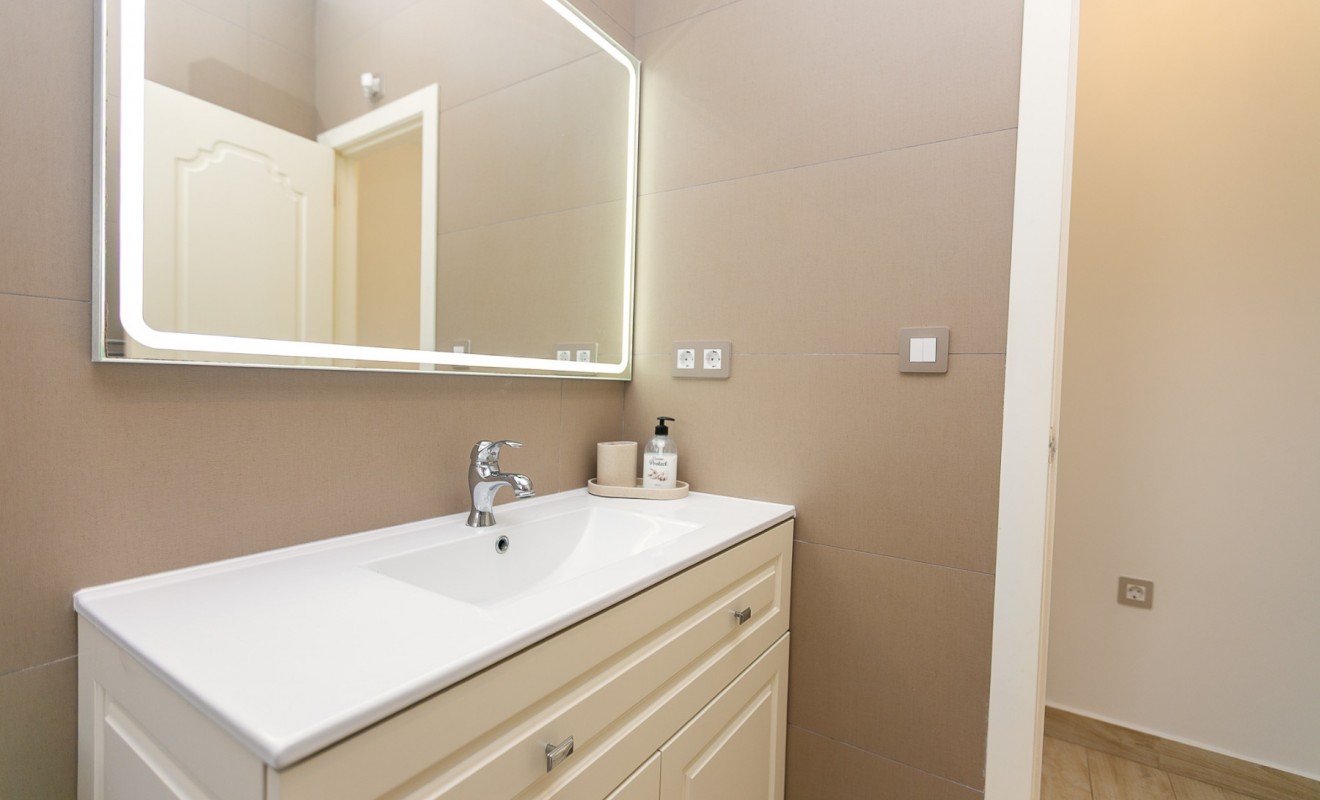 Revente - Semi Detached Villa - Los Dolses