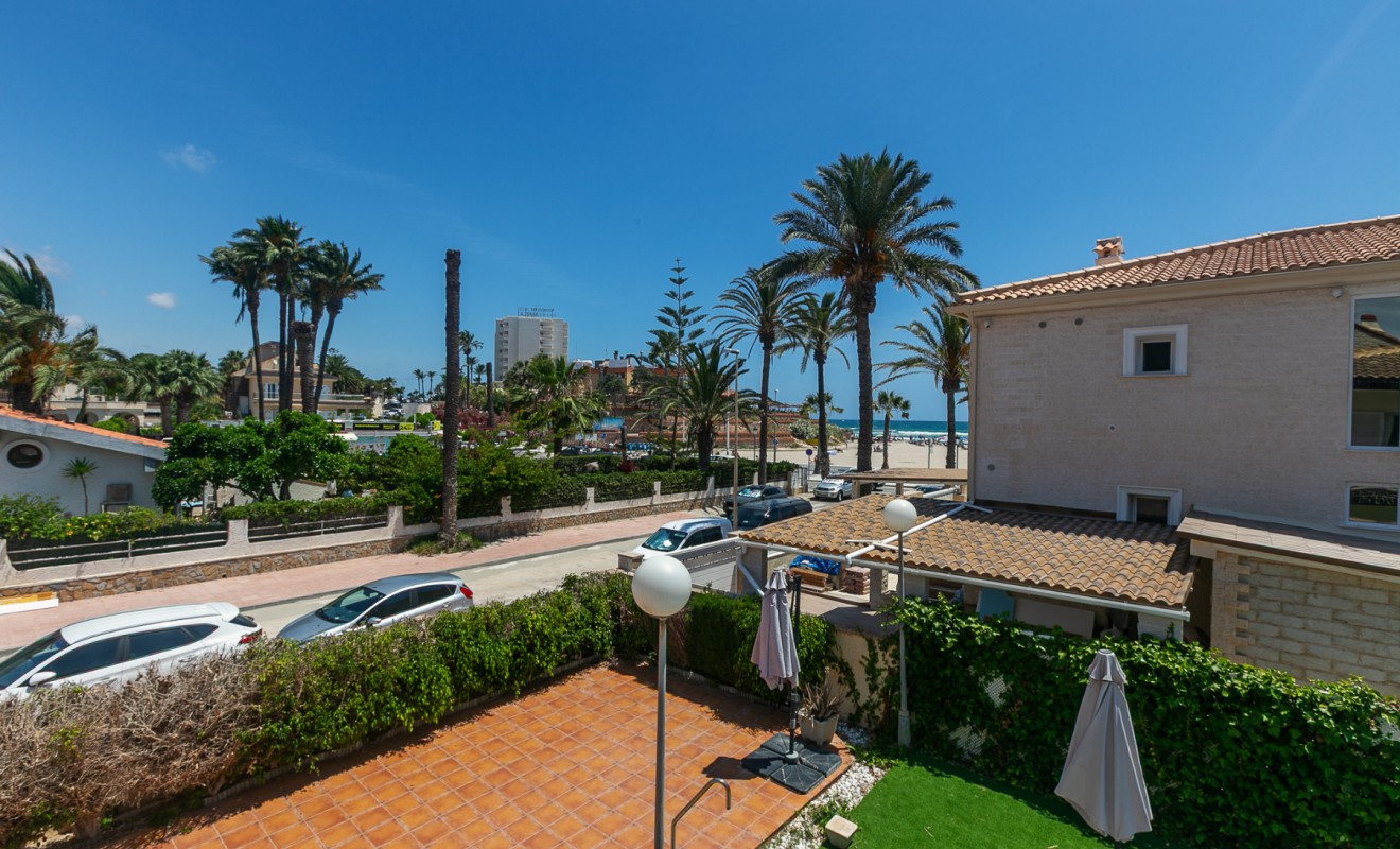 Sale - Villa - La Zenia