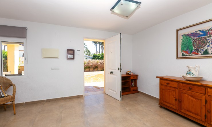 Sale - Villa - La Zenia