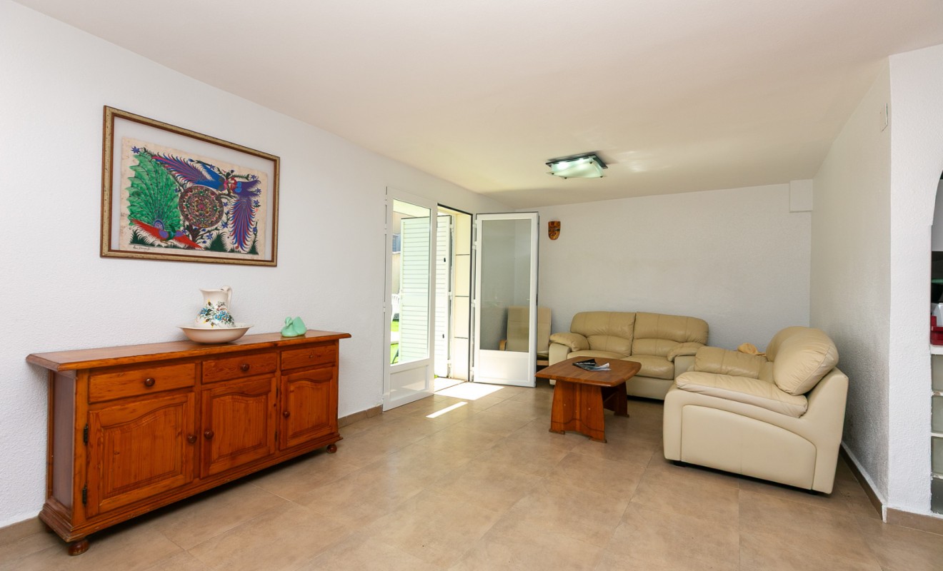 Sale - Villa - La Zenia