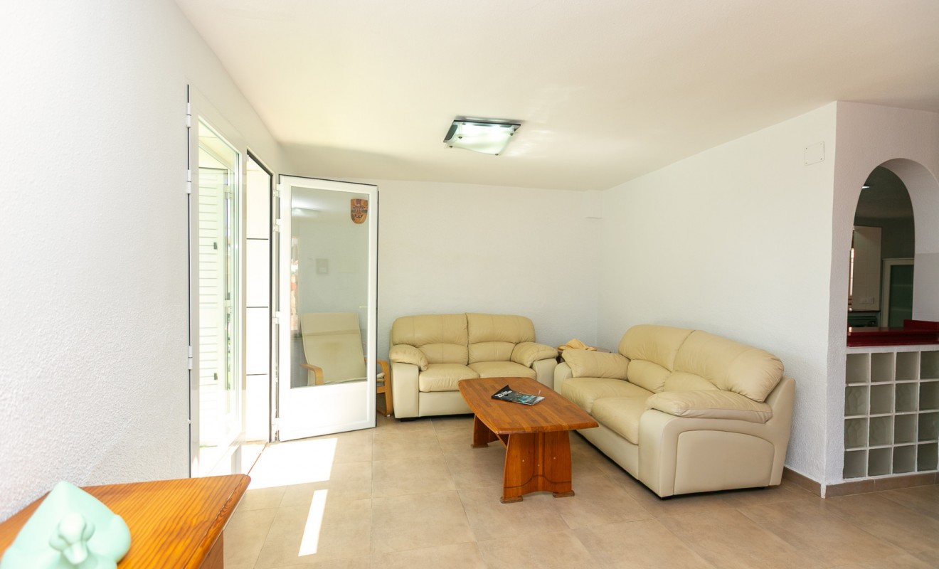 Sale - Villa - La Zenia