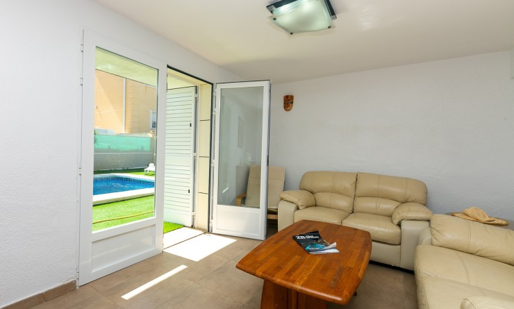 Sale - Villa - La Zenia