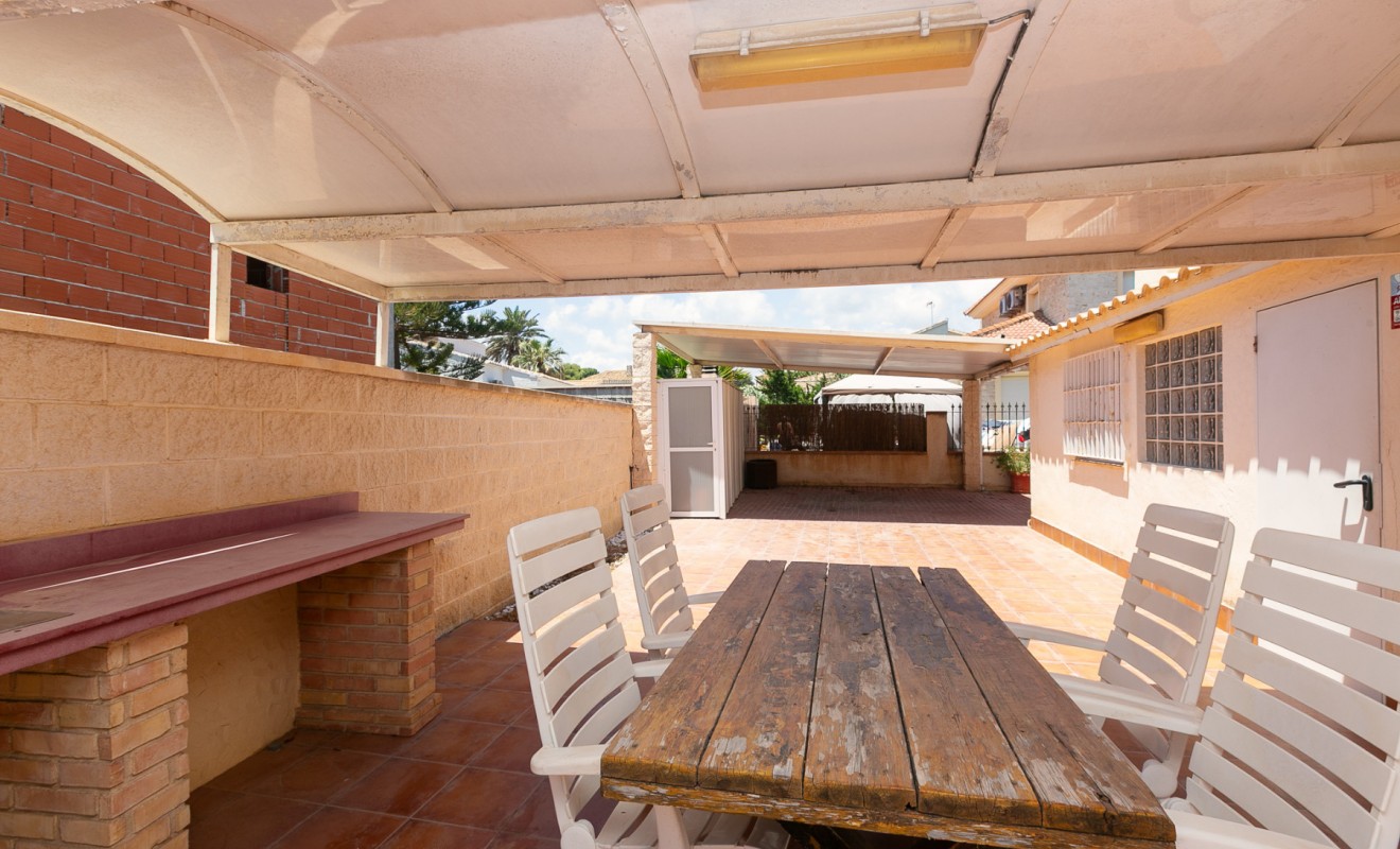 Sale - Villa - La Zenia
