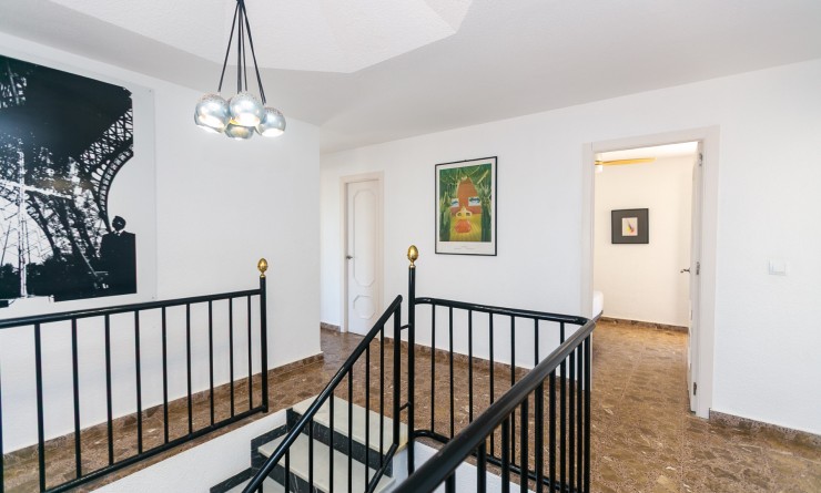 Sale - Villa - La Zenia