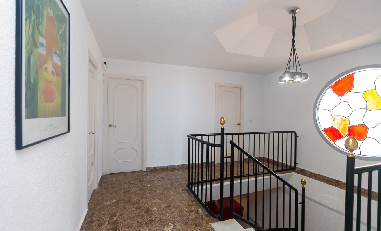 Sale - Villa - La Zenia
