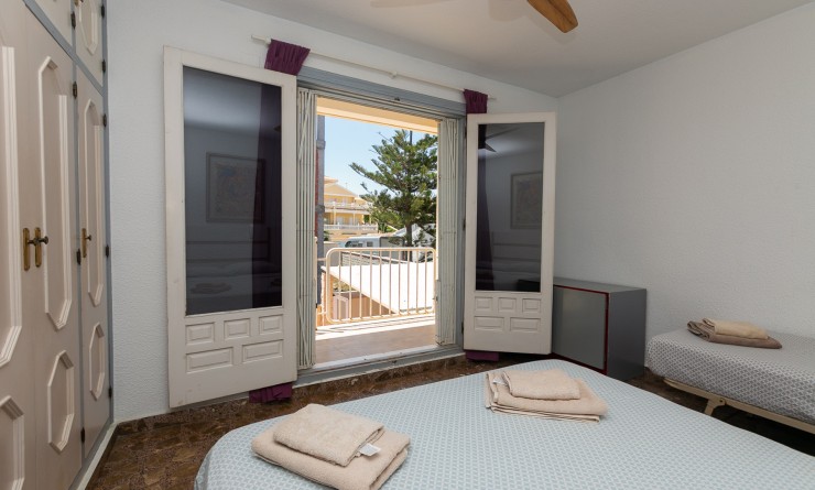 Sale - Villa - La Zenia