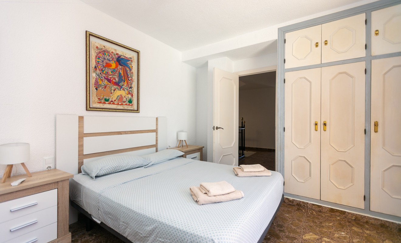 Sale - Villa - La Zenia