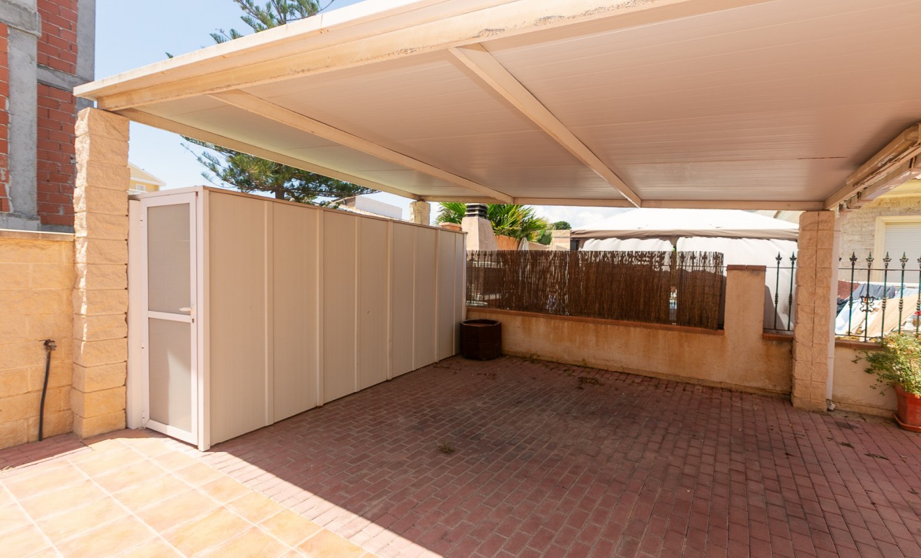 Sale - Villa - La Zenia