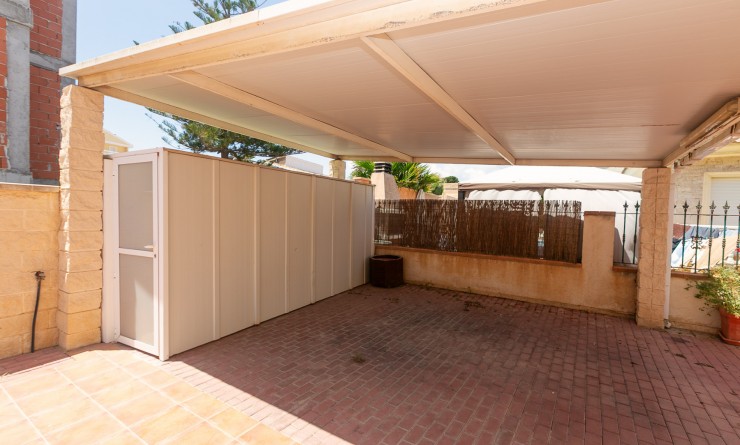 Sale - Villa - La Zenia
