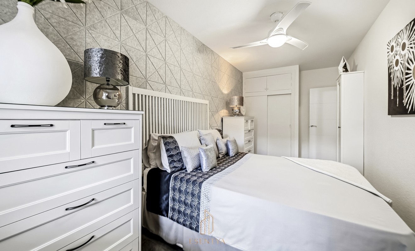 Sale - Casa de Pueblo - Los Alcázares - Centro