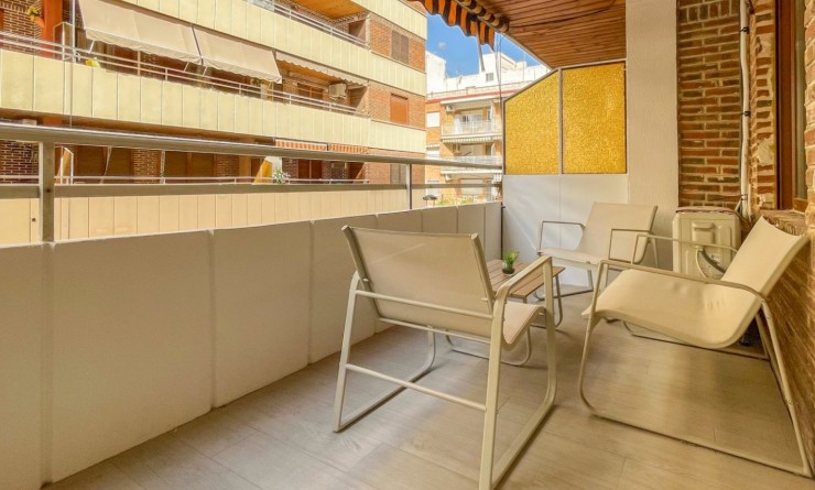 Sale - Apartment - Torrevieja - El Acequión - Los Náufragos