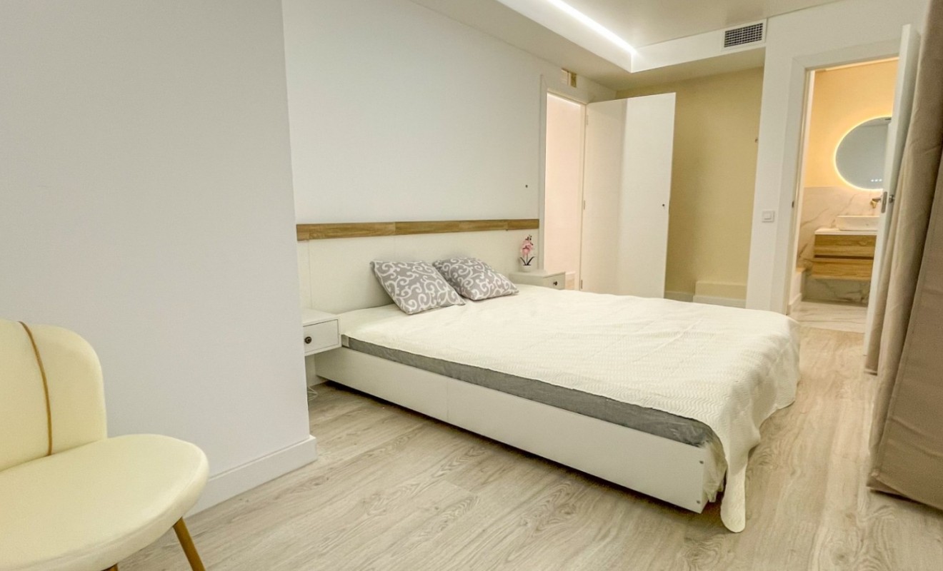 Sale - Apartment - Torrevieja - El Acequión - Los Náufragos