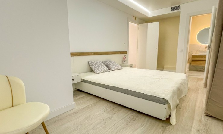 Sale - Apartment - Torrevieja - El Acequión - Los Náufragos