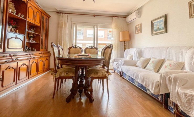 Wederverkoop - Appartement - Torrevieja - El Acequión - Los Náufragos