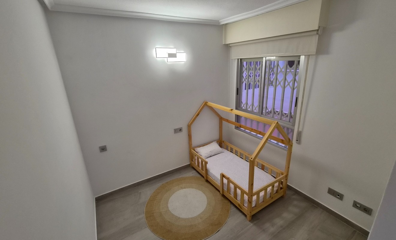 Wederverkoop - Apartment / flat - Torrevieja - torrevieja