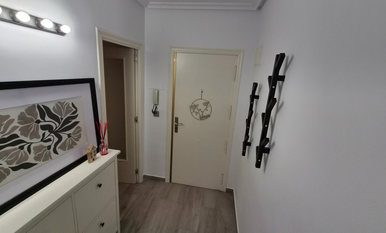 Wederverkoop - Apartment / flat - Torrevieja - torrevieja