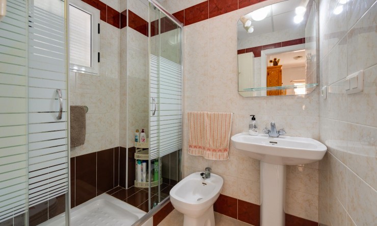 Wederverkoop - Bungalow - Torrevieja - Playa de los Naufragos